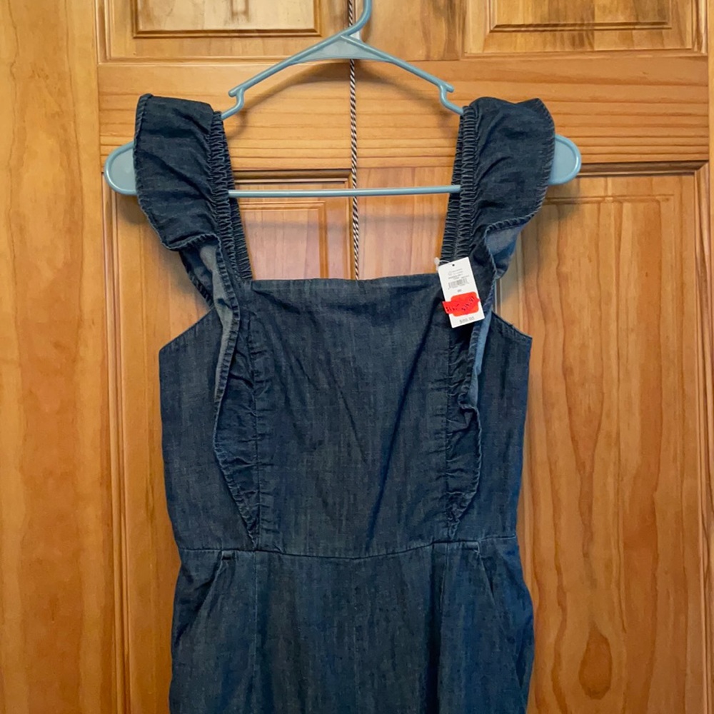 Ruffle Gap Jumpsuit